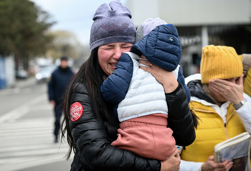 Ukraińska matka z dzieckiem /DANIEL MIHAILESCU/AFP/East News /East News