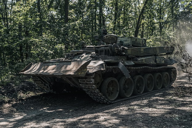 Ukraiński czołg na linii frontu w regionie Donbasu /Vladyslav Karpovych /PAP
