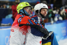 Ukraiński i rosyjski sportowiec wykonali wymowny gest
