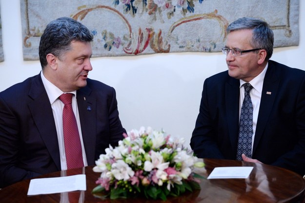 Ukraiński prezydent elekt Petro Poroszenko i prezydent RP Bronisław Komorowski /Jacek Turczyk /PAP