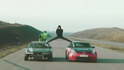 Ukraiński Van Damme. Kaskader powtórzył wyczyn aktora i zrobił szpagat między autami