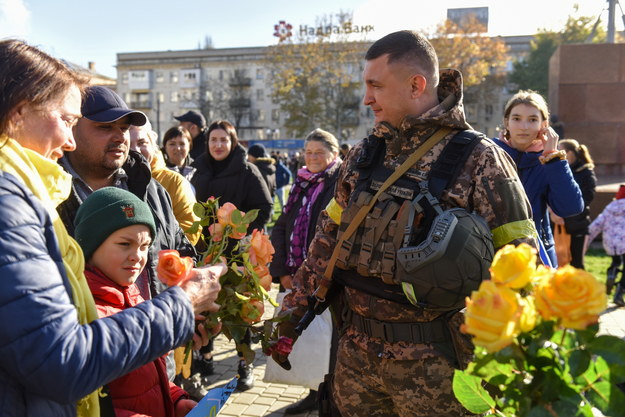 Ukraiński żołnierz w Chersoniu /OLEG PETRASYUK /PAP/EPA