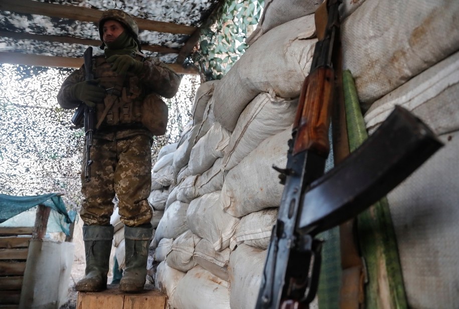 Ukraiński żołnierz /ZURAB KURTSIKIDZE /PAP/EPA