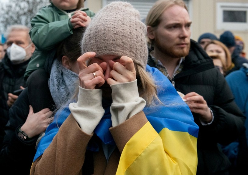 Ukraińskie kobiety nieprzerwanie przeżywają swoją tragedię, związaną z wojną /Łukasz Gdak /East News