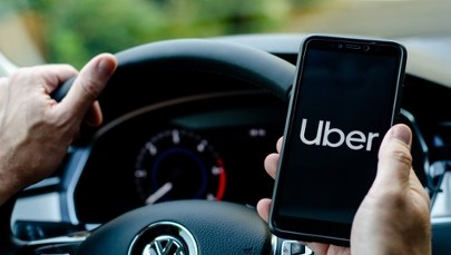Ukryte algorytmy Ubera. Kto naprawdę zarabia na przejazdach?