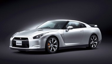 Ulepszony nissan GT-R