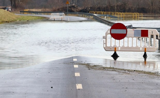 Ulewne deszcze nad Polską. Zalania i podtopienia