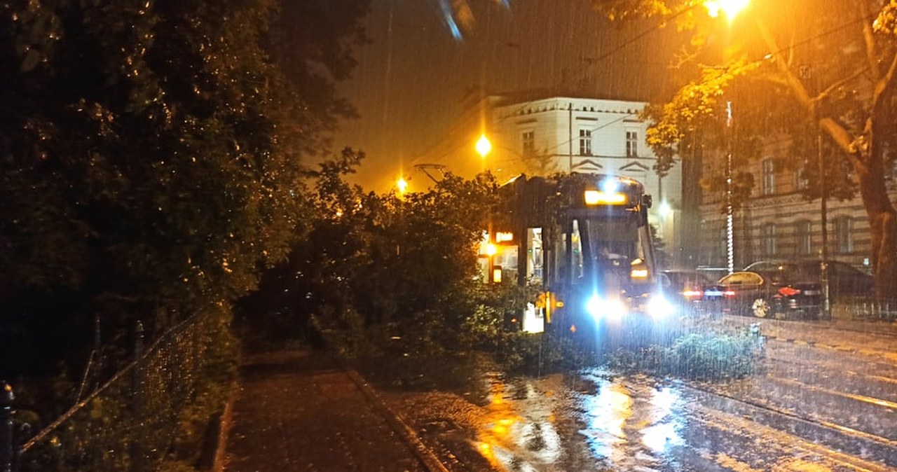 Ulewy na Śląsku i w Małopolsce. Już kilkaset interwencji straży