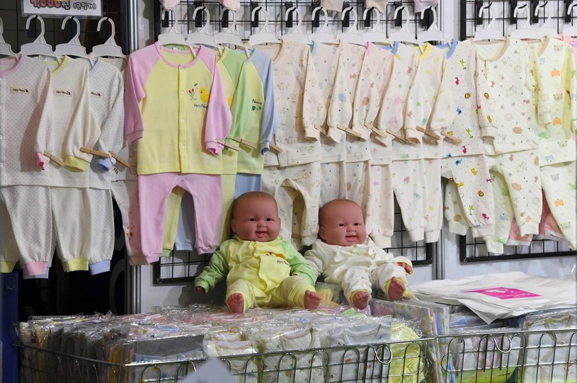 Ulga na dzieci bije rekordy popularności /AFP