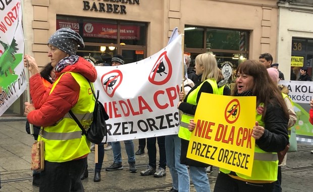 Ulicami Katowic przeszedł protest przeciw inwestycji CPK