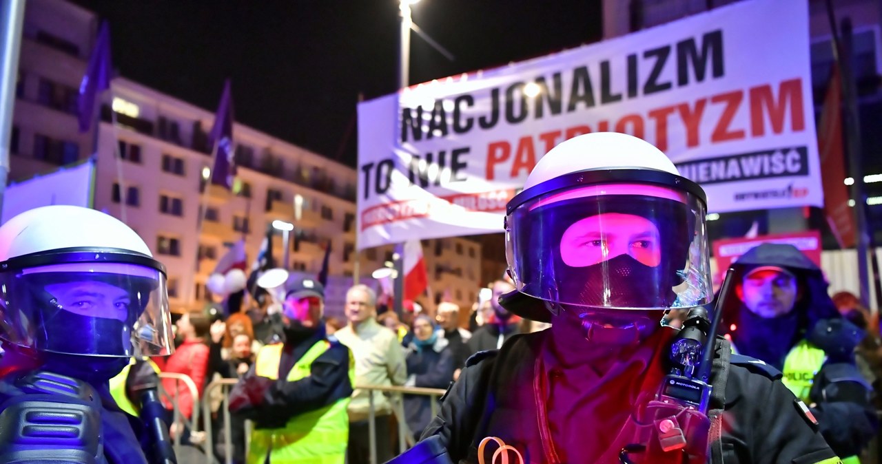 Ulicami Wrocławia przeszedł Marsz Polski Niepodległej