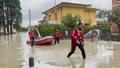 Ulice Ceseny pod wodą. Włochy zdewastowane powodzią
