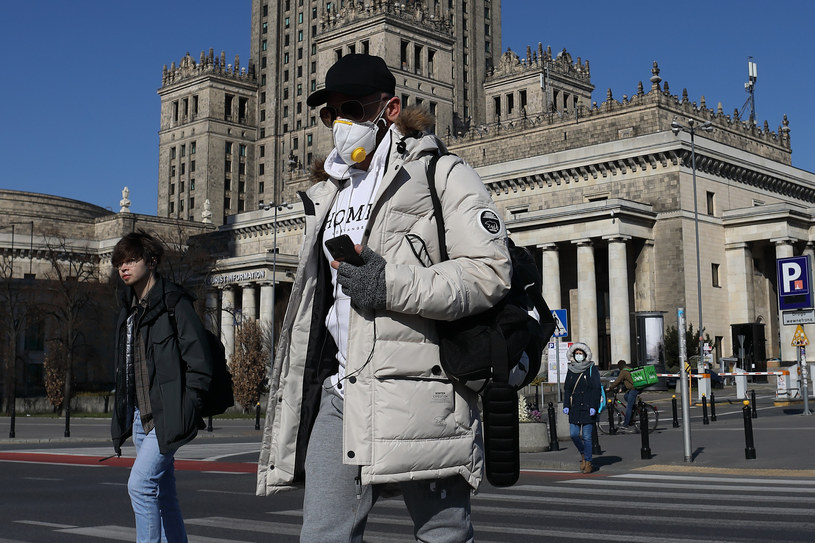 Ulice Warszawy w czasie epidemii koronawirusa /Stefan Maszewski /Reporter