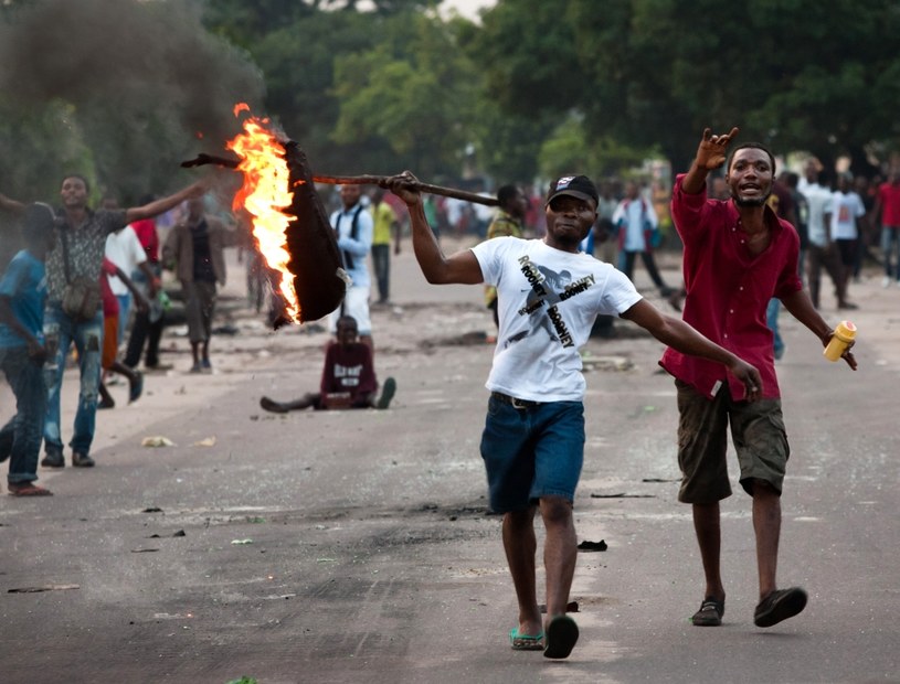 Uliczne zamieszki w Kinszasie. Nie polecamy /AFP