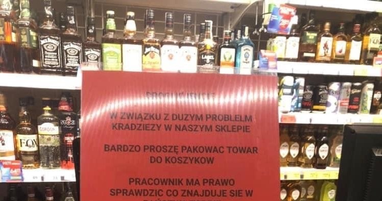 Ulotka wywieszona w jednej z Żabek w Poznaniu /Facebook /INTERIA.PL