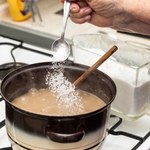 Ułożył sobie dietę z ChatemGPT. Wylądował na oddziale zamkniętym z psychozą