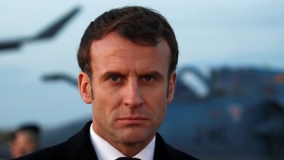 Ulubiona restauracja Macrona spalona. Prezydent musiał uciec z teatru