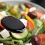 Ulubiony ocet Włochów pij z wodą. Zbijesz ciśnienie i cukier, wspomożesz jelita