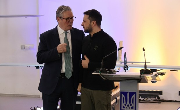 Umowa między Kijowem i Londynem przewiduje brytyjskie bazy w Ukrainie