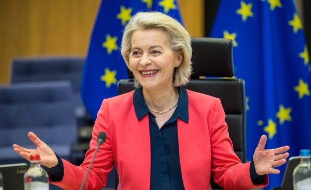 "Umowa to umowa". Ważne porozumienie po nocnych negocjacjach UE-USA