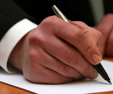 Umowy zlecenia oskładkowane od 2016 roku