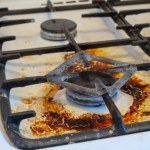 Umyj tym brudny ruszt. 2 składniki i będzie lśnił jak w królewskiej kuchni