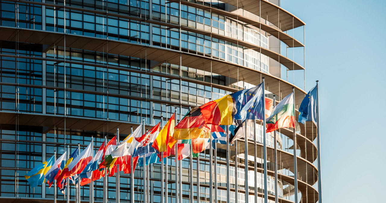 Unia Europejska jest ogromnym pracodawcą. Instytucje UE dają pracę 40 tys. ludzi /123RF/PICSEL