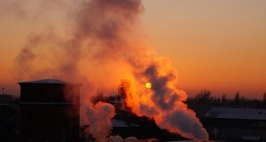 "Unikaj aktywności na zewnątrz". RCB rozesłało alerty