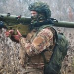 Unikalne nagranie. Wyrzutnia pocisków Igła strąca potężny rosyjski dron