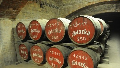 Unikalne piwnice i wiekowe receptury. Słynna szczecińska fabryka na sprzedaż