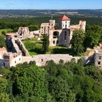 Unikat wśród małopolskich zabytków. Ten zamek porównywany był do Wawelu