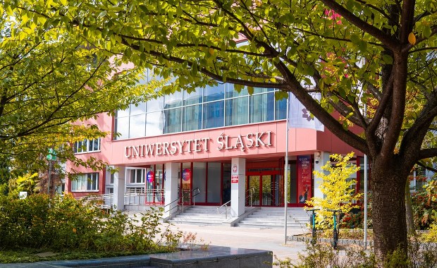 Uniwersytet Śląski oszczędza