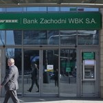 UOKiK bada spready w bankach. Morawiecki może mieć problem