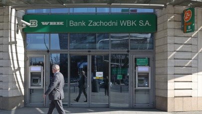 UOKiK bada spready w bankach. Morawiecki może mieć problem