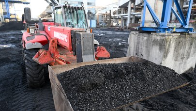 UOKiK kontroluje składy węgla w całej Polsce