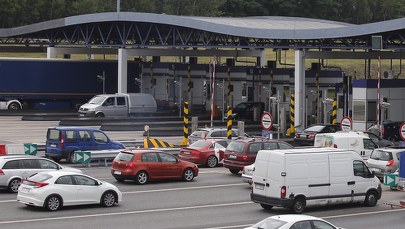 UOKiK sprawdza podwyżki na A4. Wystąpi do innych operatorów