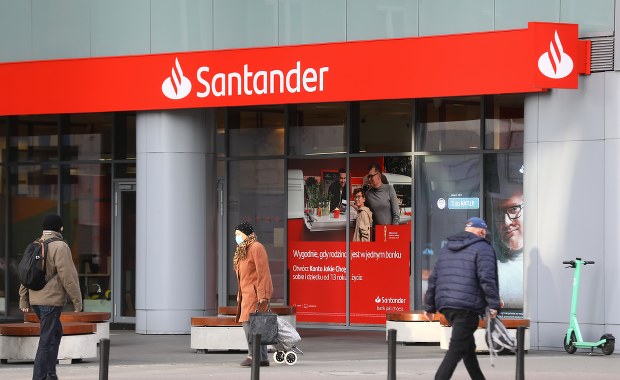 UOKiK stawia zarzuty Santander Bank Polska. Chodzi o naruszenie interesów konsumentów 