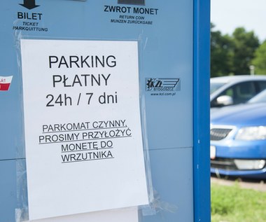 UOKiK wziął się za parkingi przy szpitalach i marketach. Wysoka kara