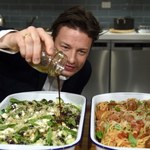 Upada "imperium restauracyjne" słynnego kucharza Jamiego Olivera  