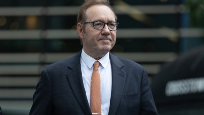 Upadek gwiazdy. Kevin Spacey znowu stanie przed sądem