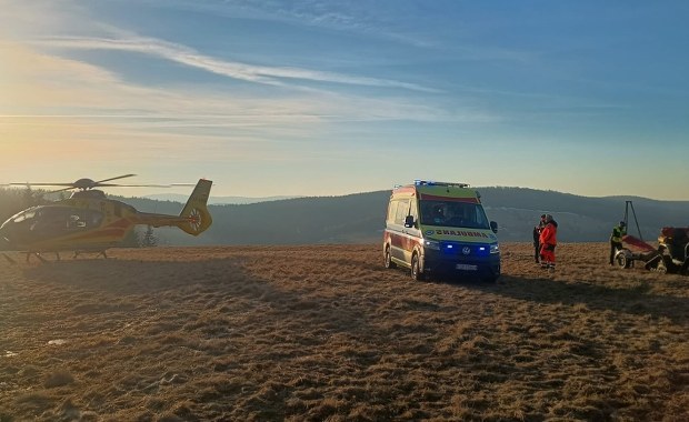 Upadek i pachwina przebita korzeniem. Poważny wypadek w ostatni weekend ferii