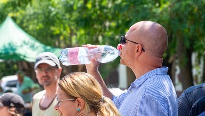 Upały nadchodzą. Te produkty uratują Cię przed odwodnieniem