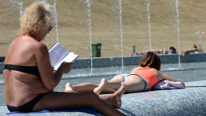 Upały najlepiej przetrwać w pracy?