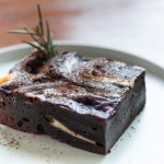 Upiekłam brownie z rozmarynem. Nikt nie odgadł tego zielonego składnika 