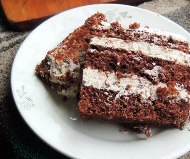 Upiekłam ciasto z przepisu sąsiadki mojej babci. Tak dobrego deseru dawno nie jadłam