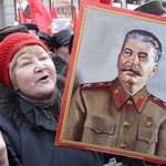 Upiorna moda w Rosji. Wracają symbole Związku Radzieckiego, Stalin i kult Armii Czerwonej