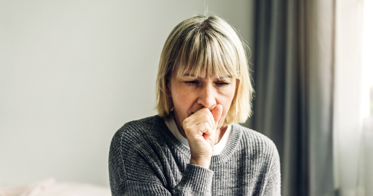 Uporczywy, mokry kaszel czy zatkany nos to wskazania do wykonania inhalacji. Ułatwią oddychanie, pomogą oczyścić drogi oddechowe z zalegającej wydzieliny /123RF/PICSEL