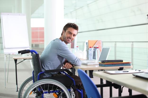 Uprawnienia pracowników niepełnosprawnych wynikają z odrębnych przepisów /&copy;123RF/PICSEL