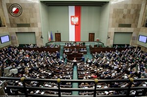Uprawnienia prezydenta, likwidacja Senatu czy utrata mandatu? Co chcesz wiedzieć, zanim oddasz głos?