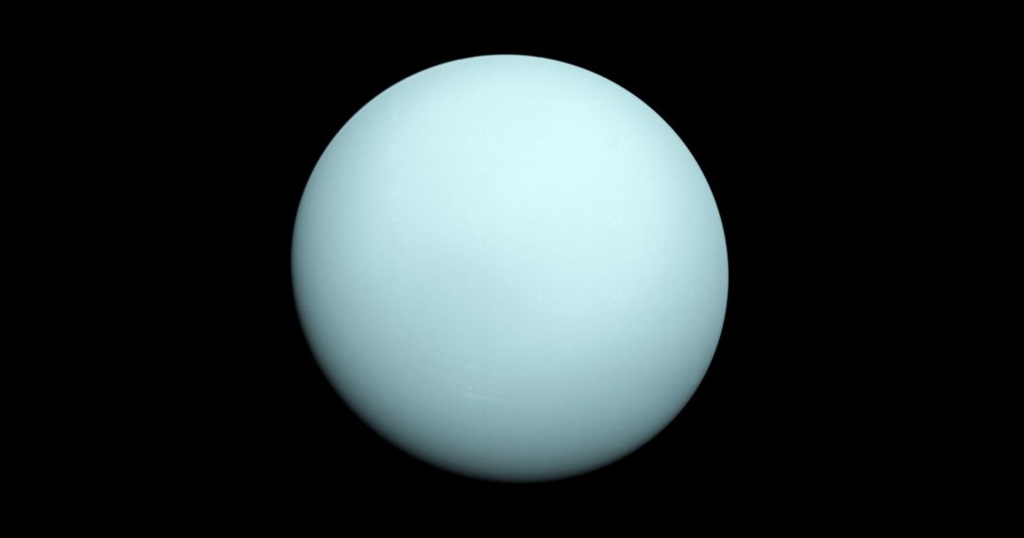 Uran z sondy Voyager 2 /NASA